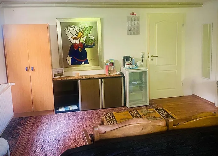 公寓 Gaestezimmer Sabine -benoetigt Vor Der Annahme Einer Buchungsanfrage Vollstaendigen Kontaktdaten Der Gaeste Sowie Eine Tel Erreichbarkeit Neustadt an der Weinstraße